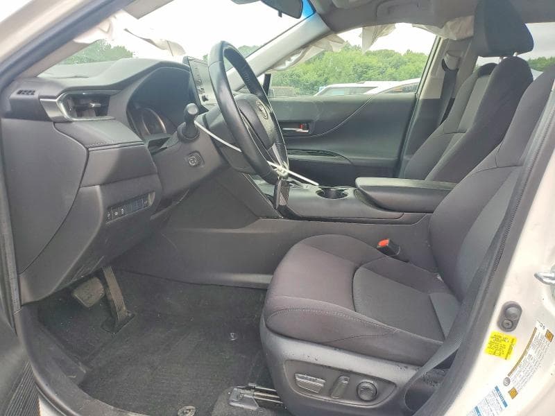 2021 TOYOTA VENZA LE 7
