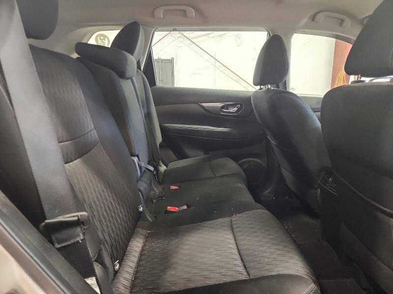 2018 NISSAN ROGUE S 11