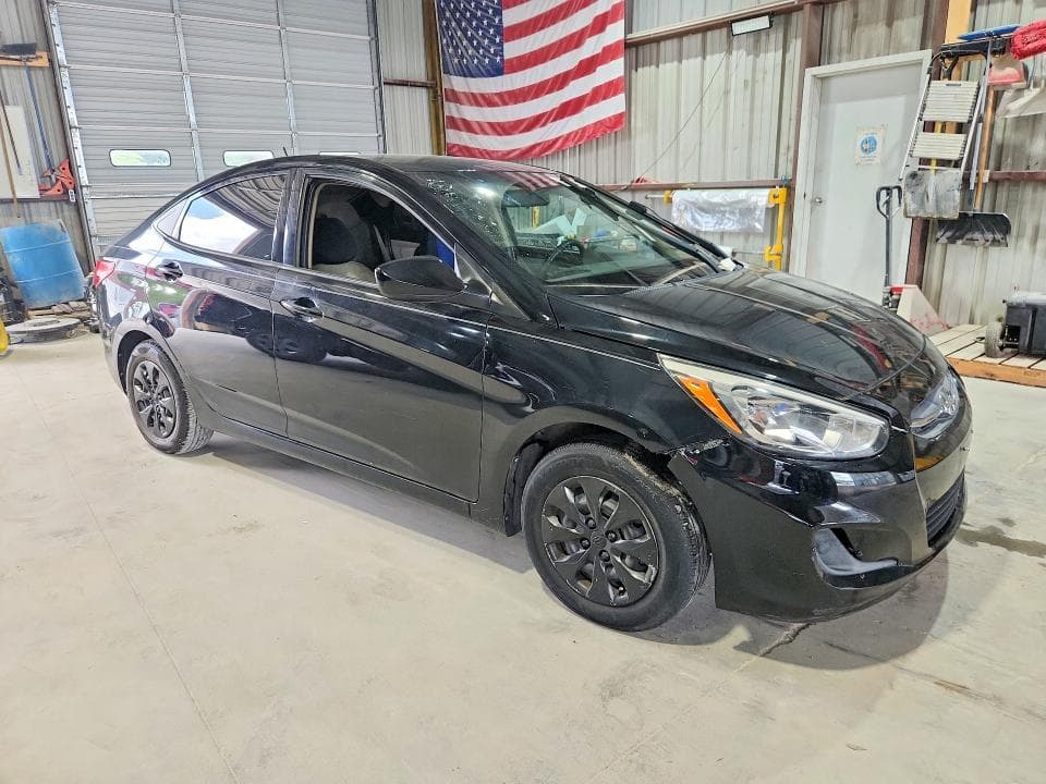 2017 HYUNDAI ACCENT SE SE 4