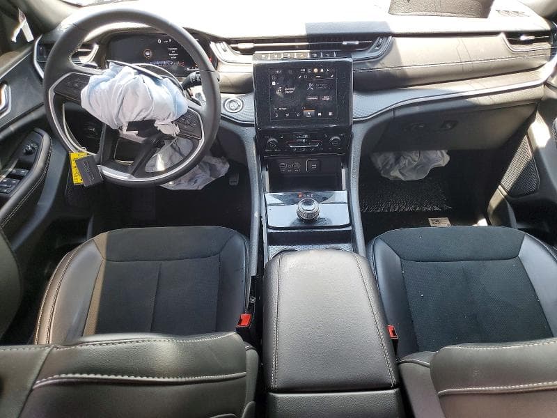 2025 JEEP GRAND CHEROKEE LAREDO LAREDO 8