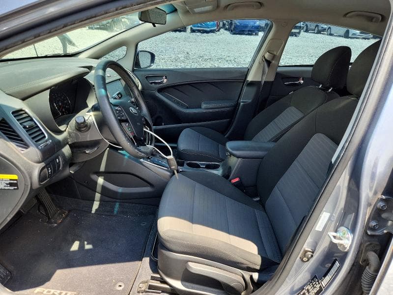 2017 KIA FORTE S 7