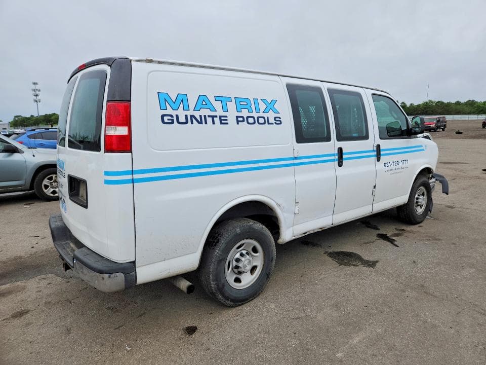 2017 CHEVROLET EXPRESS G2500 3