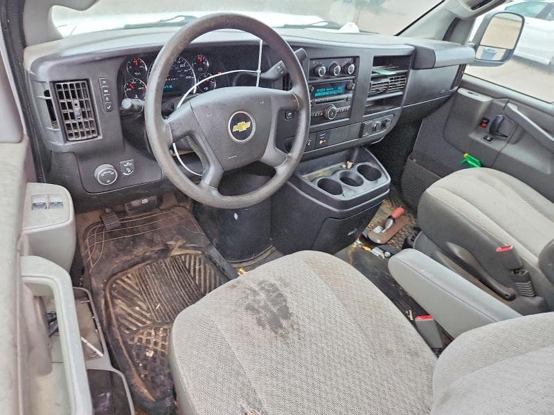 2017 CHEVROLET EXPRESS G2500 8