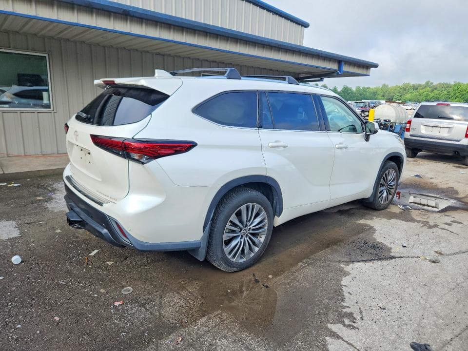 2020 TOYOTA HIGHLANDER PLATINUM 3