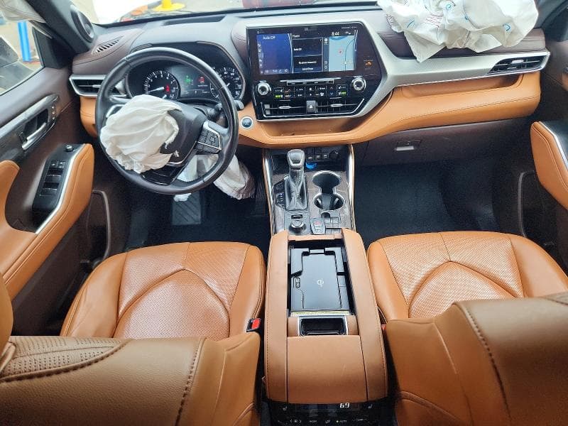 2020 TOYOTA HIGHLANDER PLATINUM 8