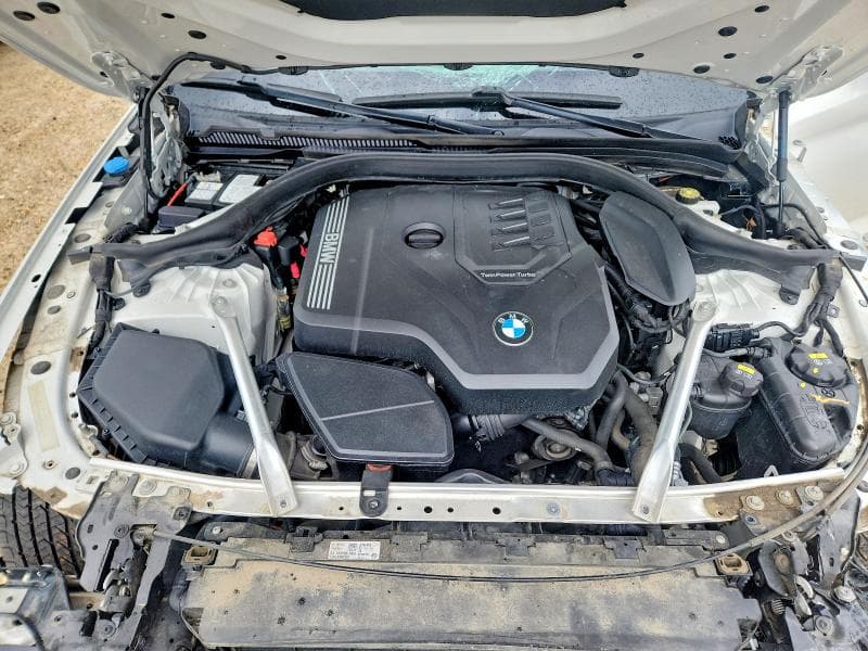 2020 BMW 530 XI 11