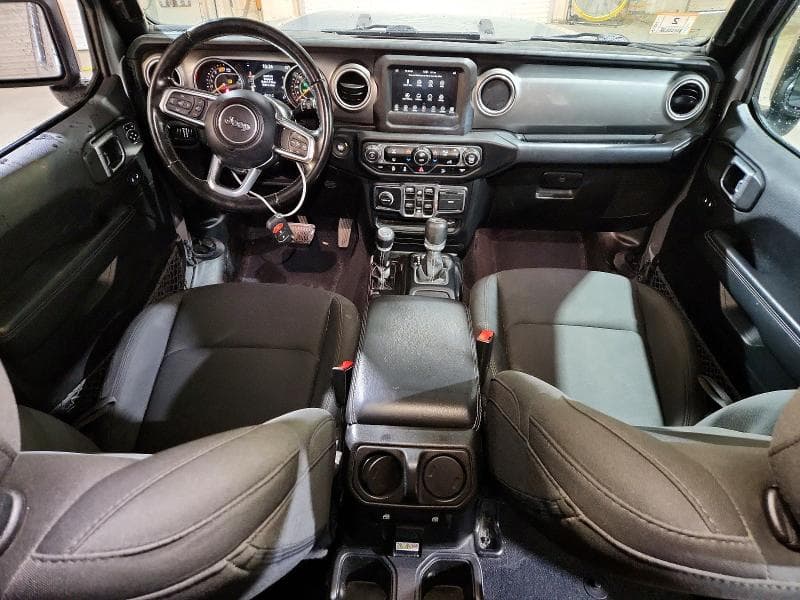 2020 JEEP WRANGLER UNLIMITED SAHARA 8