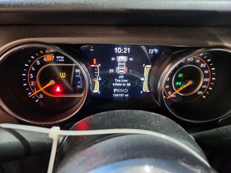 2020 JEEP WRANGLER UNLIMITED SAHARA 9