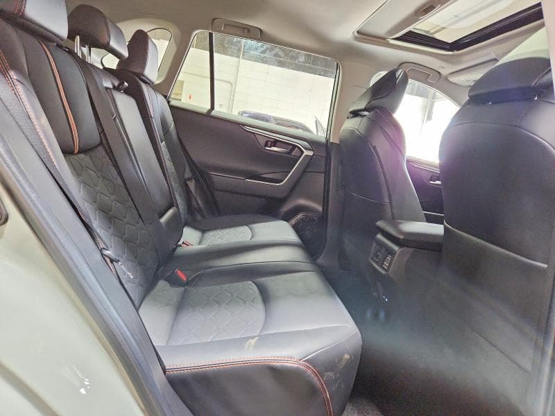2023 TOYOTA RAV4 ADVENTURE 11