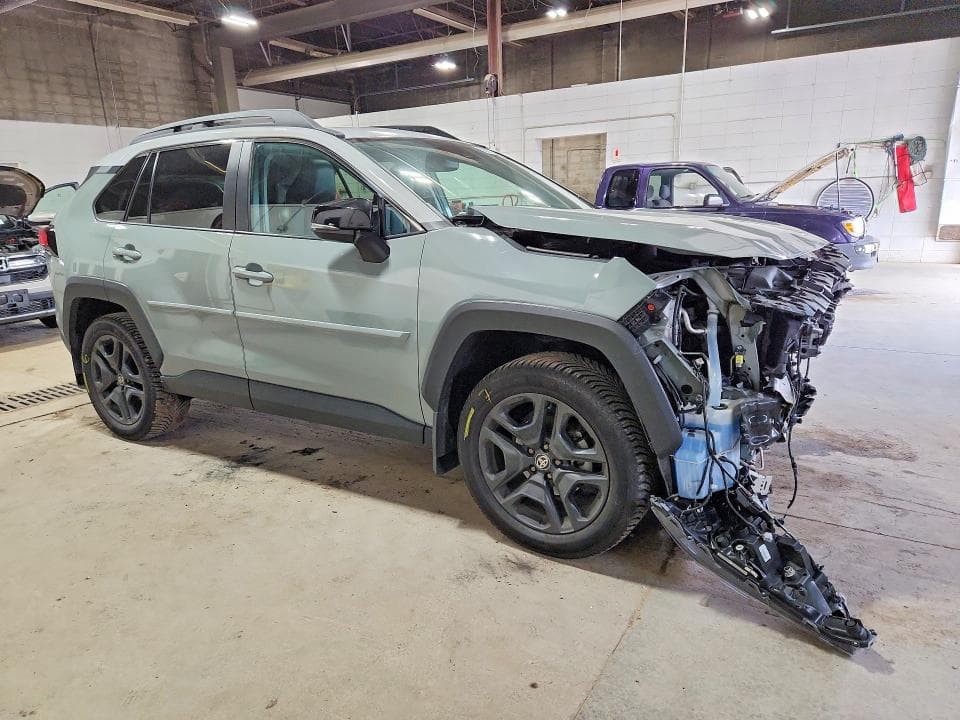 2023 TOYOTA RAV4 ADVENTURE 4