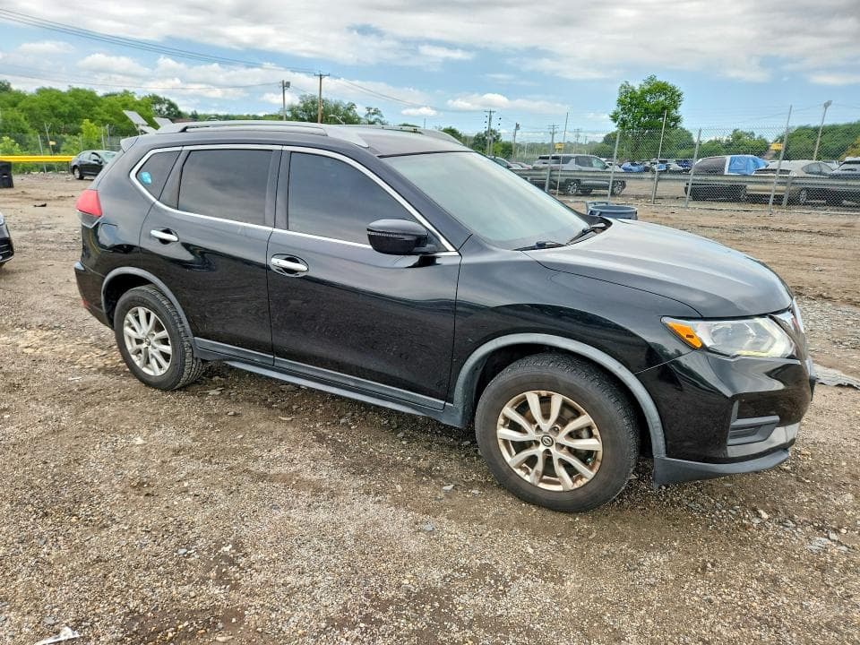 2017 NISSAN ROGUE SV 4