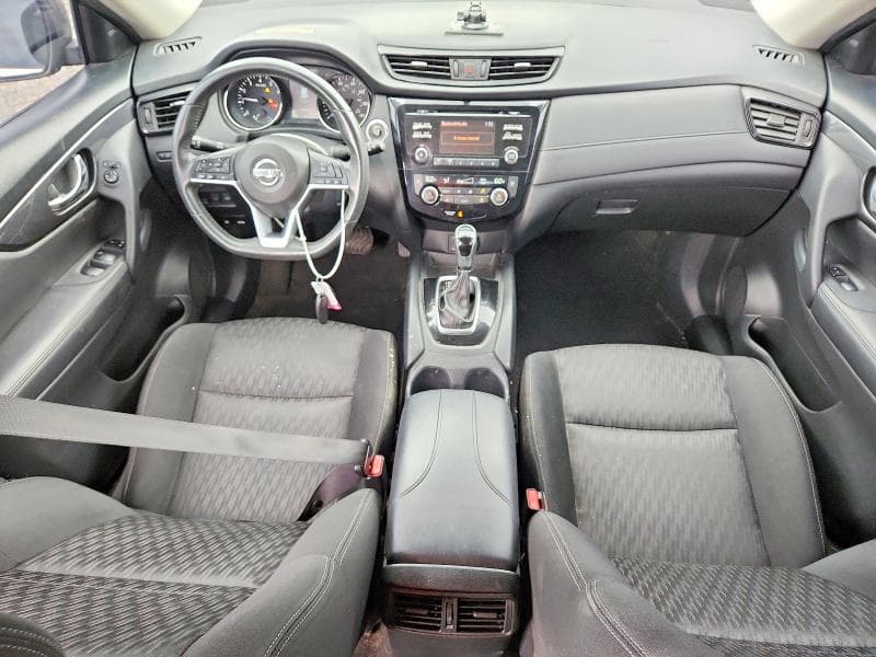 2017 NISSAN ROGUE SV 8