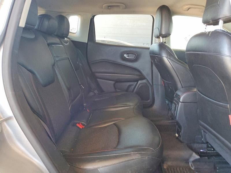 2019 JEEP COMPASS TRAILHAWK 10