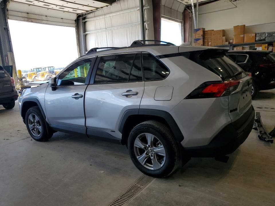 2025 TOYOTA RAV4 HYBRID XLE 2