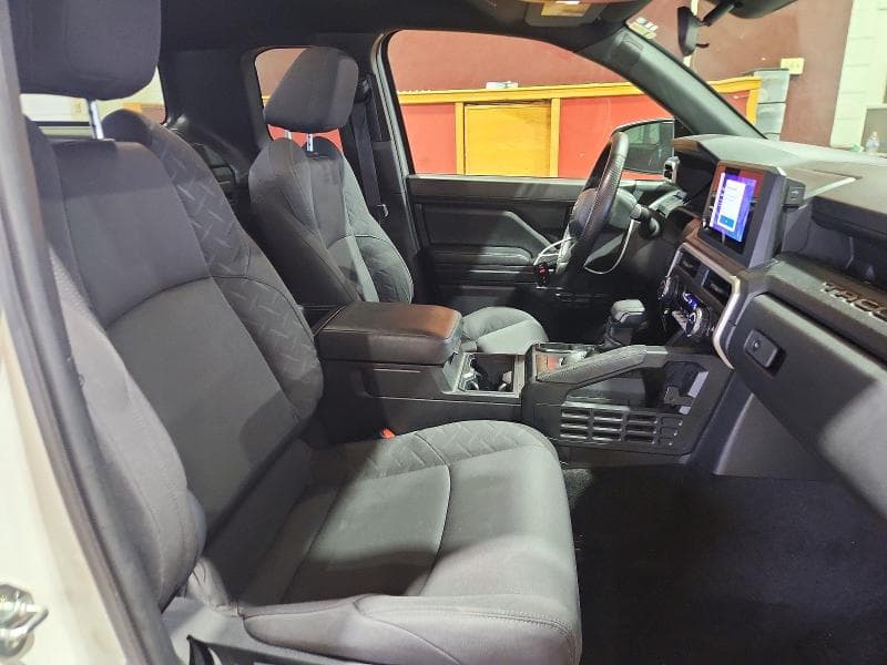 2025 TOYOTA TACOMA SR SR 10