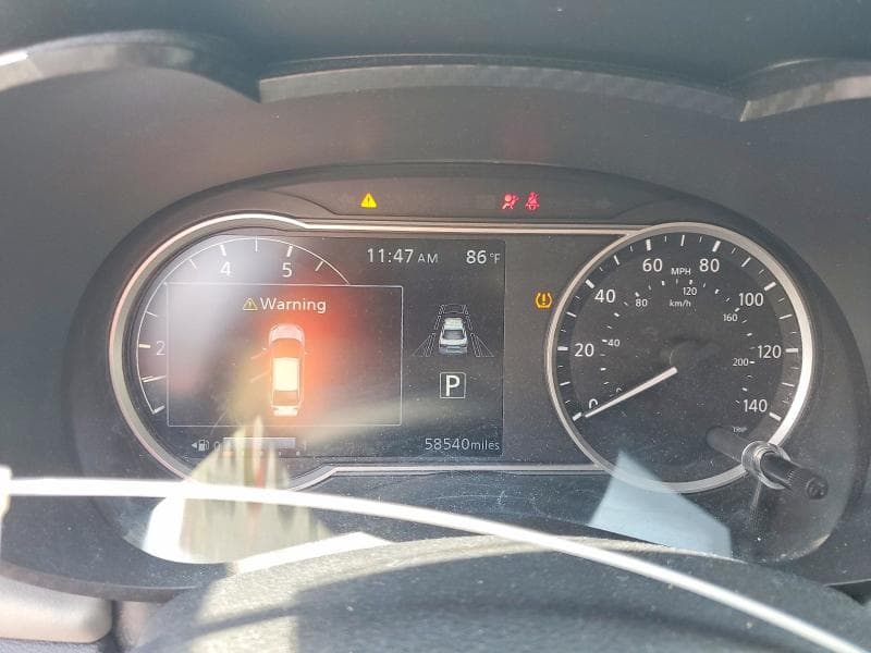 2020 NISSAN VERSA SV 9