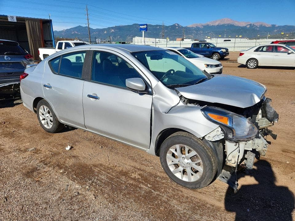 2018 NISSAN VERSA SV 4