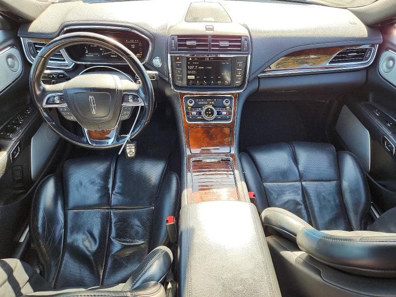 2017 LINCOLN CONTINENTAL RESERVE 8
