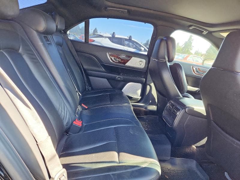 2017 LINCOLN CONTINENTAL RESERVE 10