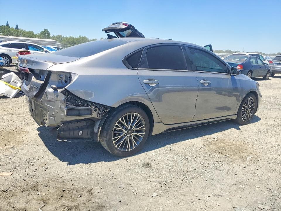 2024 KIA FORTE GT LINE 3