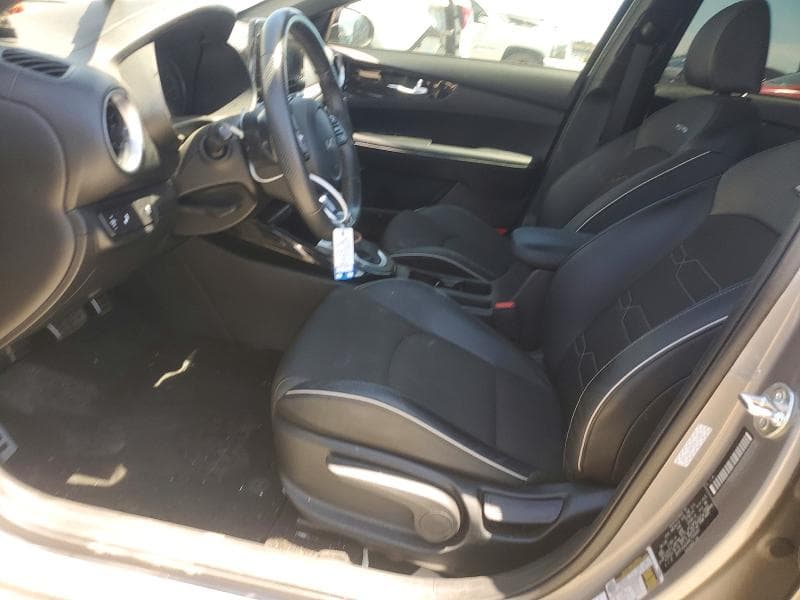 2024 KIA FORTE GT LINE 7