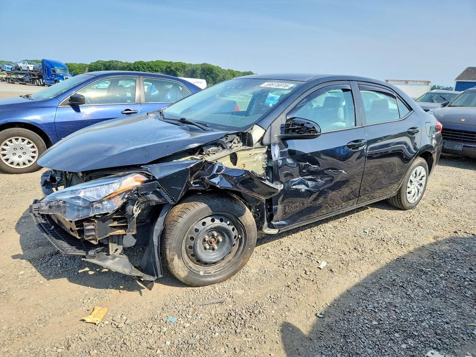 2017 TOYOTA COROLLA LE 1