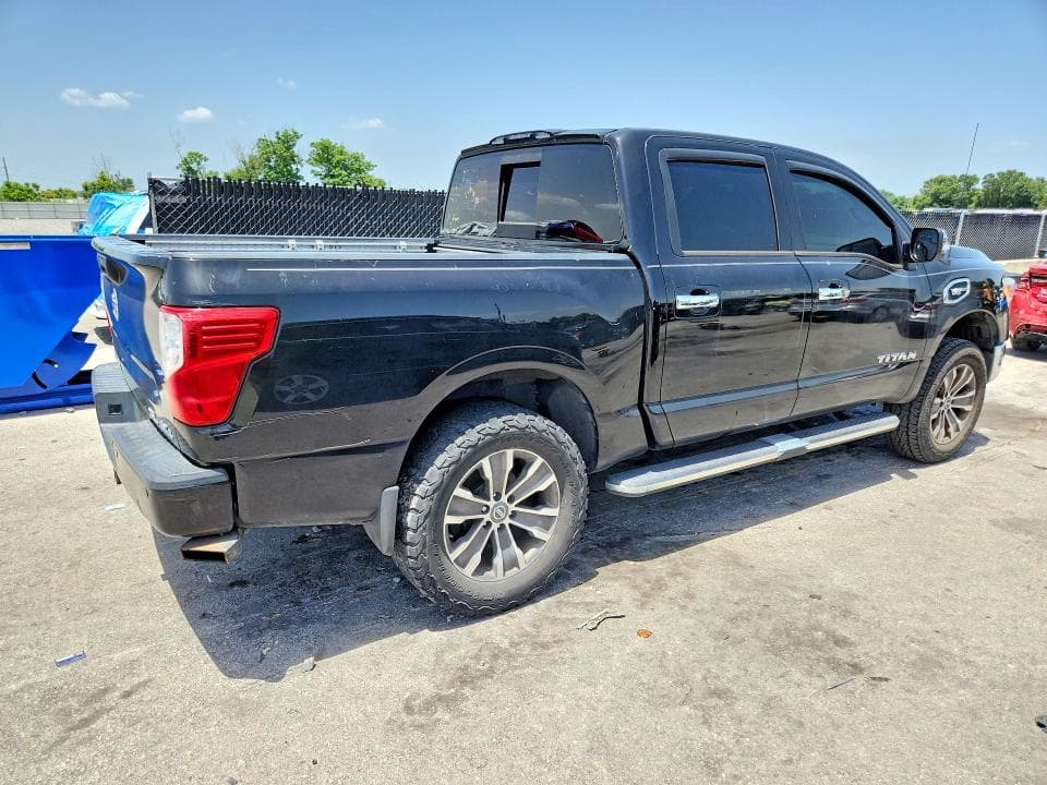 2017 NISSAN TITAN SL SL 3