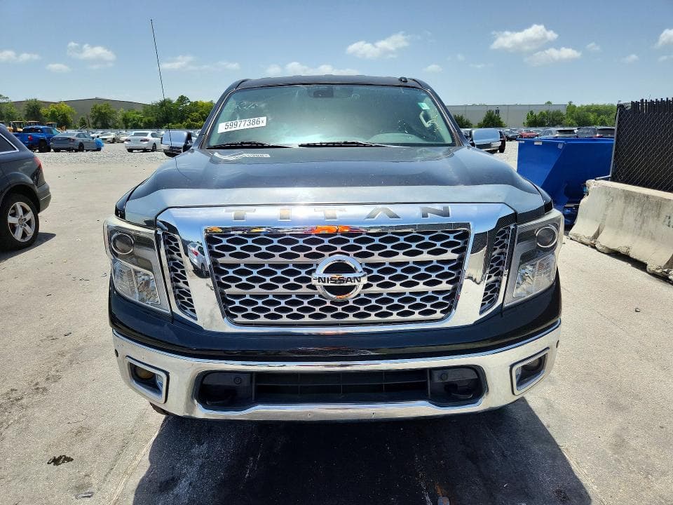 2017 NISSAN TITAN SL SL 5