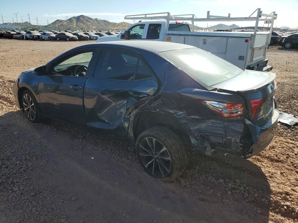 2017 TOYOTA COROLLA SE 2
