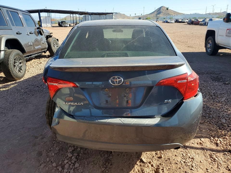 2017 TOYOTA COROLLA SE 6