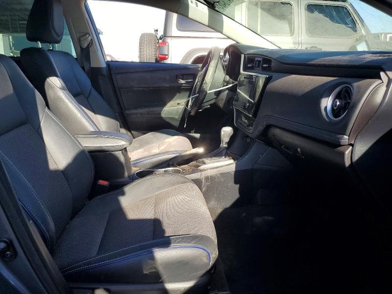 2017 TOYOTA COROLLA SE 7
