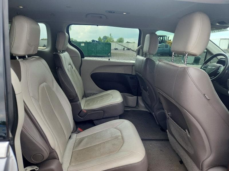 2019 CHRYSLER PACIFICA TOURING L 11