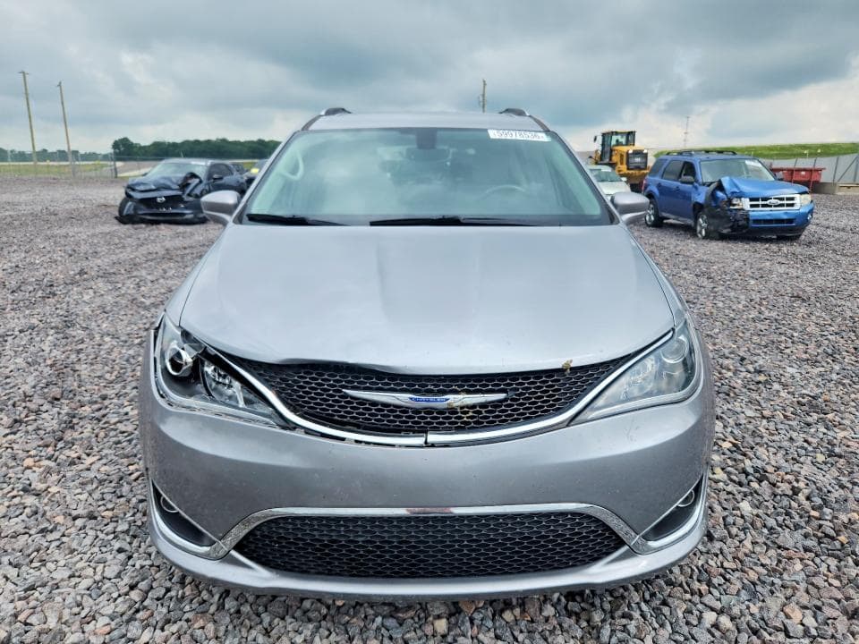 2019 CHRYSLER PACIFICA TOURING L 5