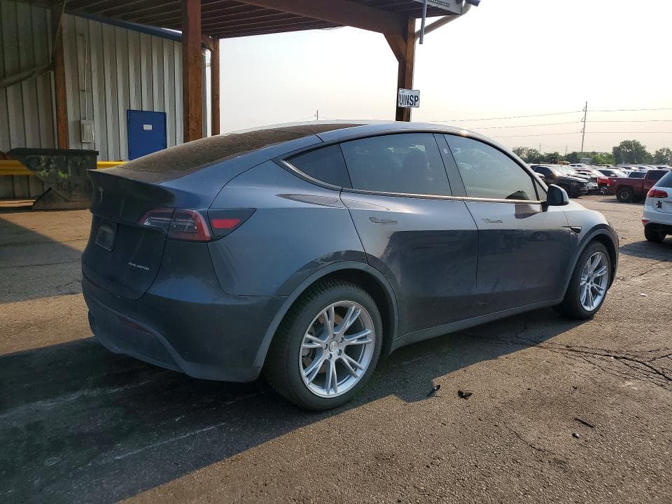 2024 TESLA MODEL Y 3