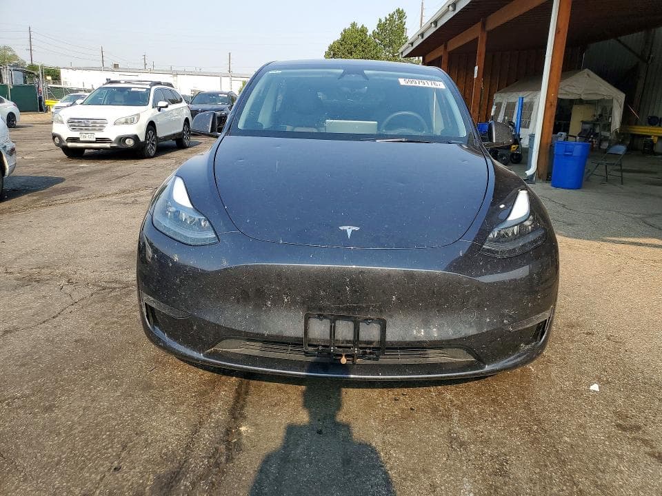 2024 TESLA MODEL Y 5