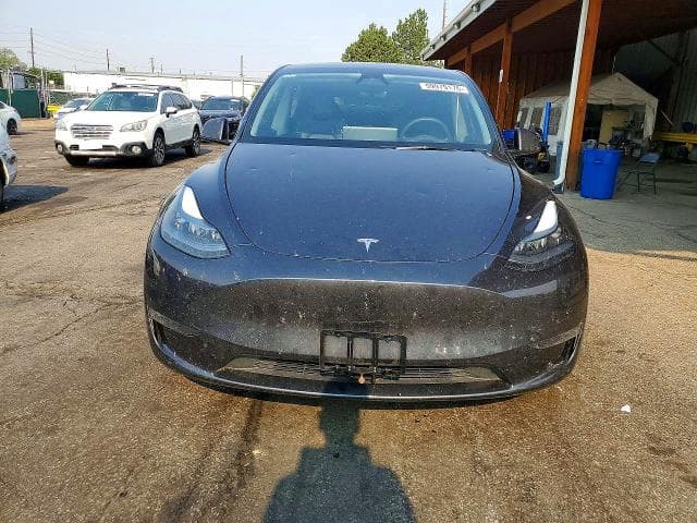 2024 TESLA MODEL Y 6