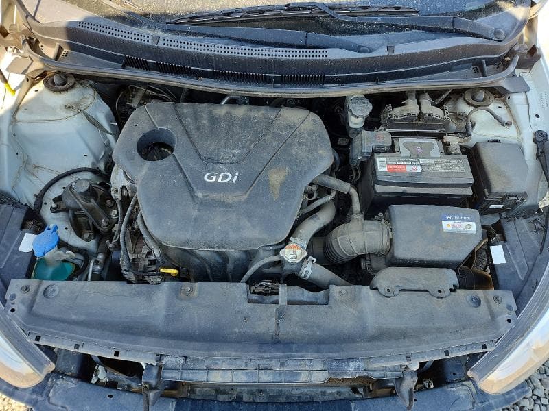 2016 HYUNDAI ACCENT SE 11