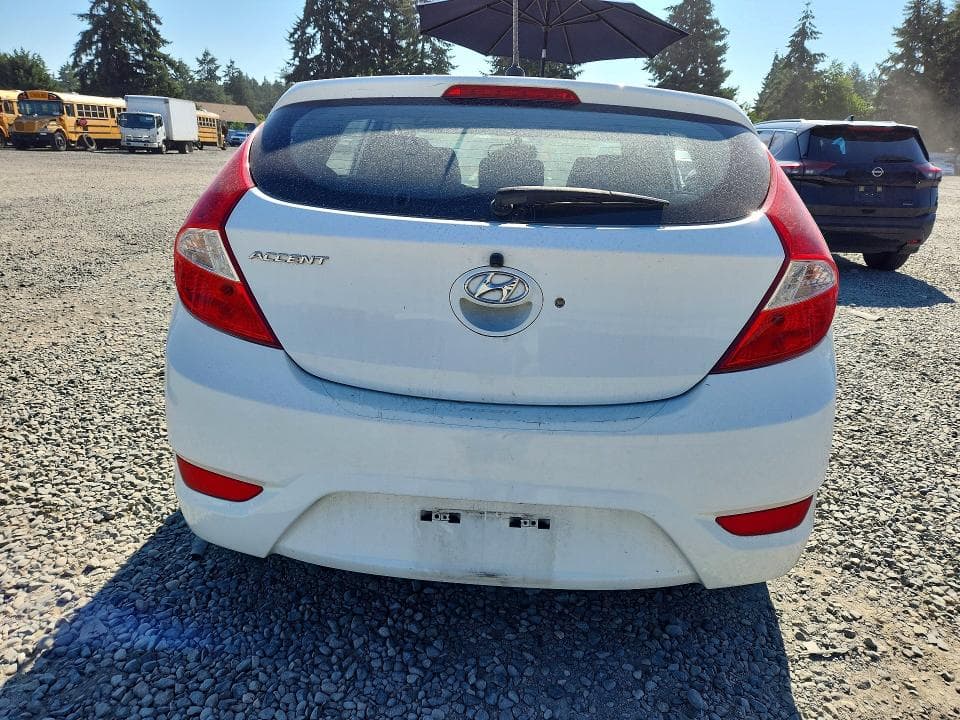 2016 HYUNDAI ACCENT SE 6
