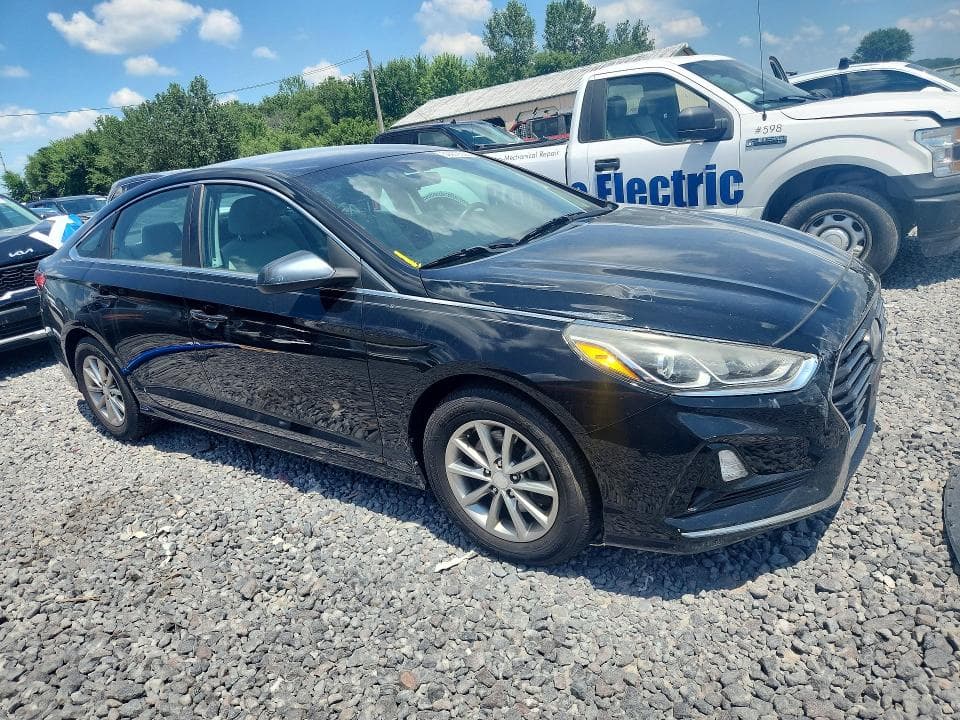 2018 HYUNDAI SONATA SE 4