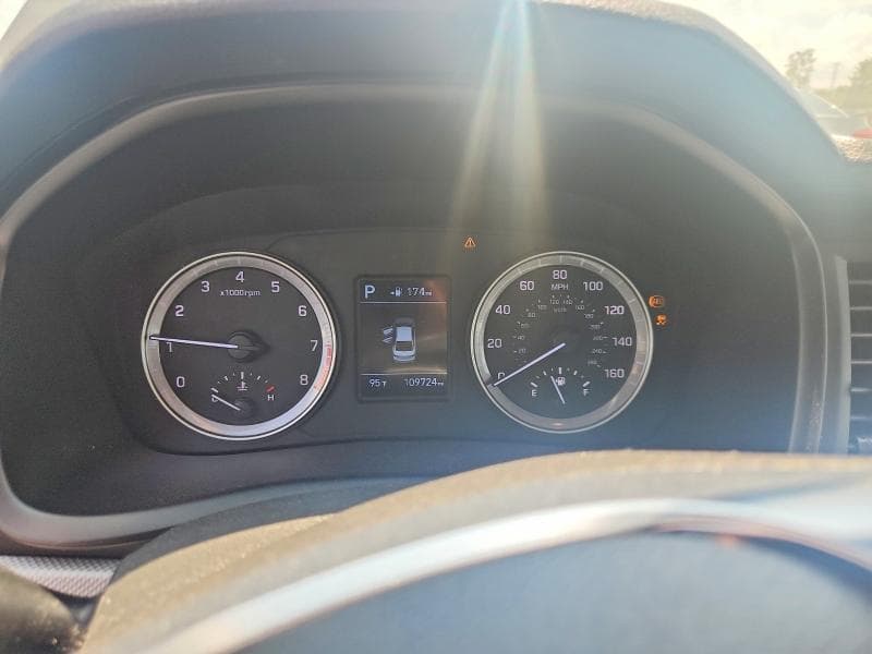 2018 HYUNDAI SONATA SE 9