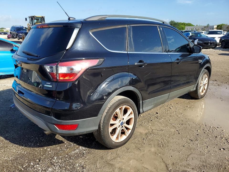 2018 FORD ESCAPE SE SE 3