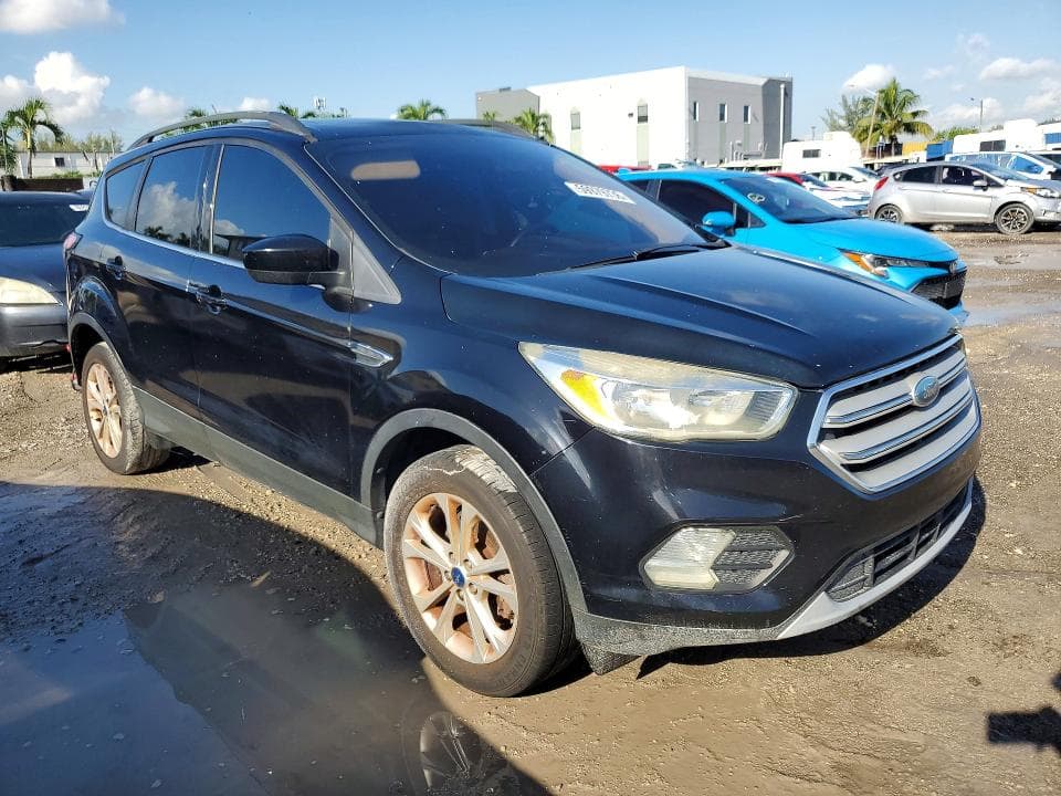 2018 FORD ESCAPE SE SE 4