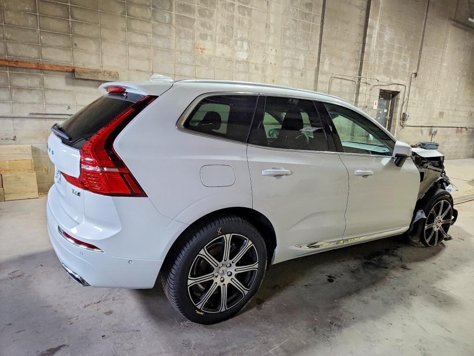 2021 VOLVO XC60 T6 INSCRIPTION 3