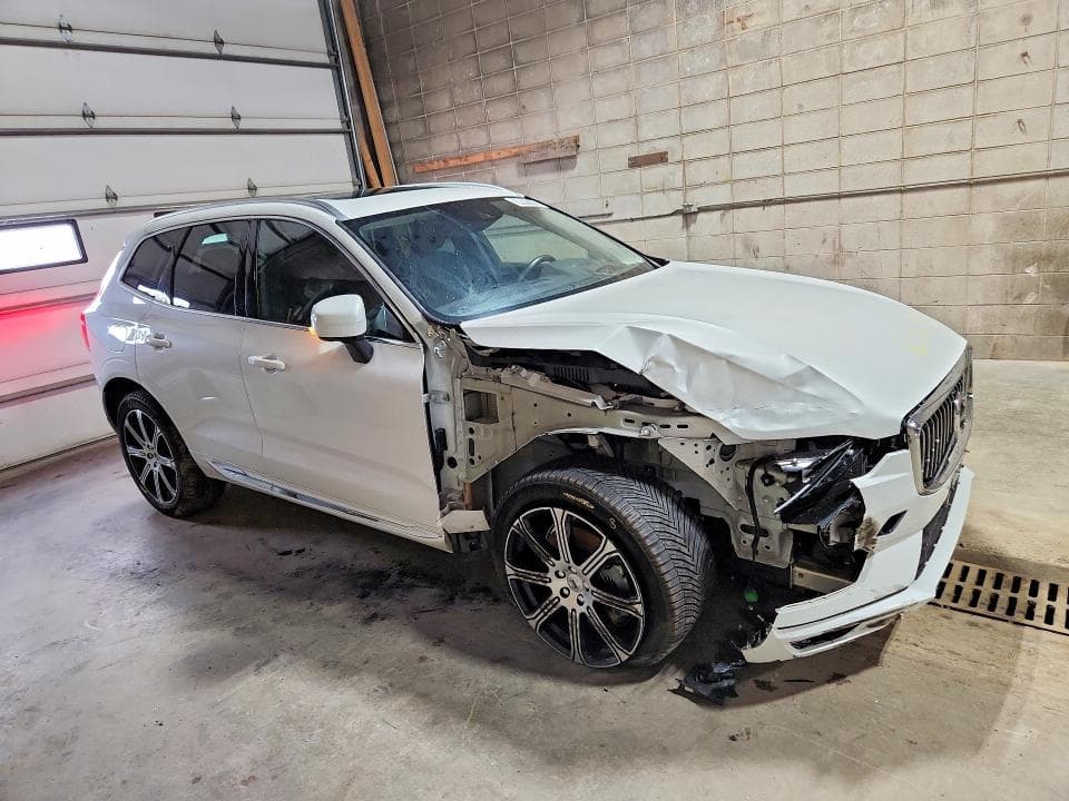 2021 VOLVO XC60 T6 INSCRIPTION 4
