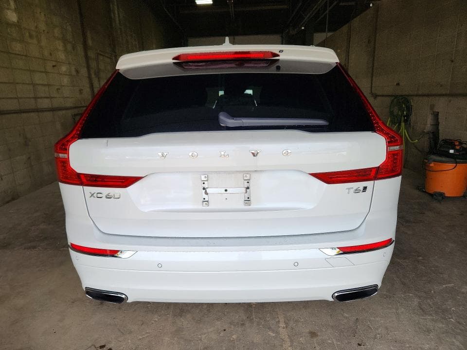 2021 VOLVO XC60 T6 INSCRIPTION 6