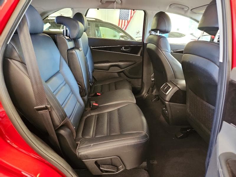 2017 KIA SORENTO EX 11