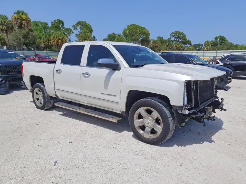 2017 CHEVROLET SILVERADO C1500 LTZ 4