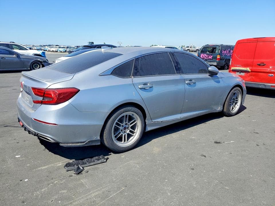 2018 HONDA ACCORD SPORT 3
