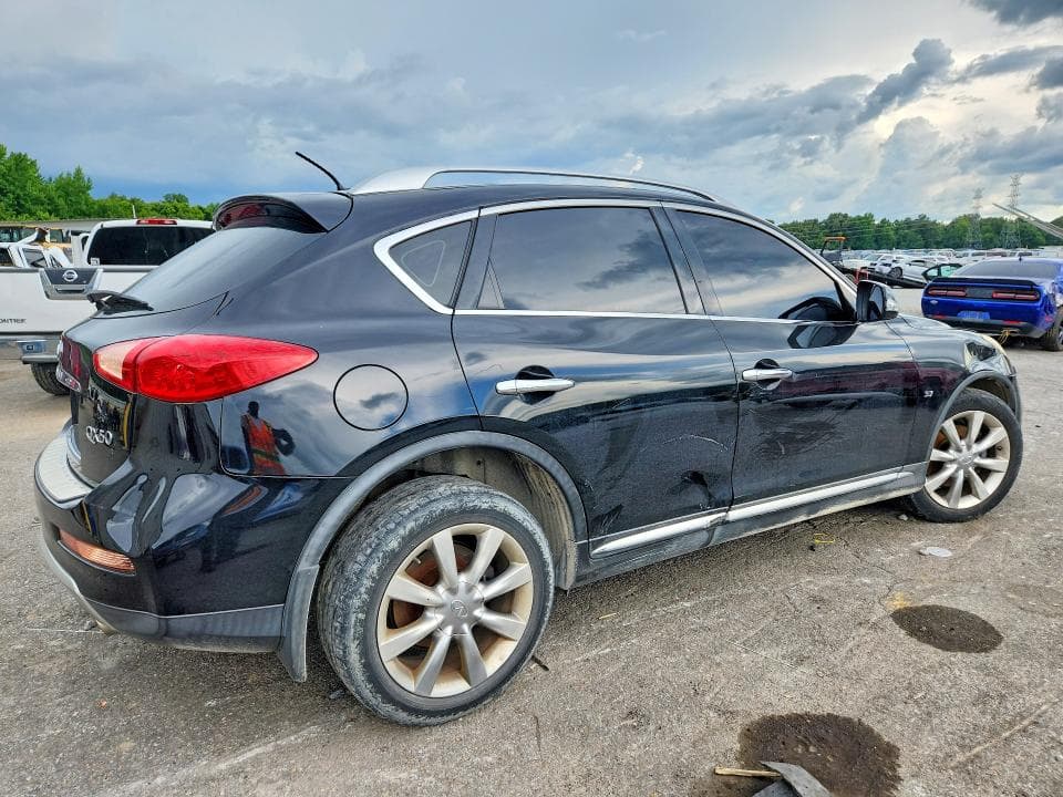 2017 INFINITI QX50 BASE 3