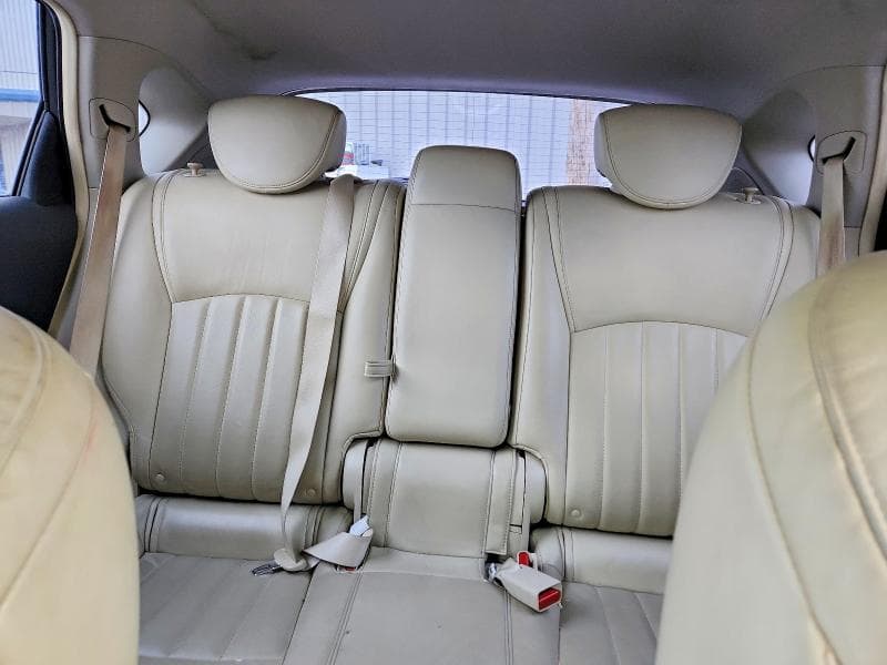 2017 INFINITI QX50 BASE 10